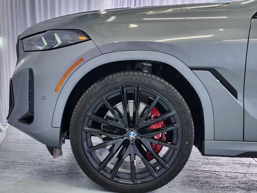 2026 BMW X6 xDrive40i