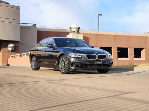 2019 BMW 540 i