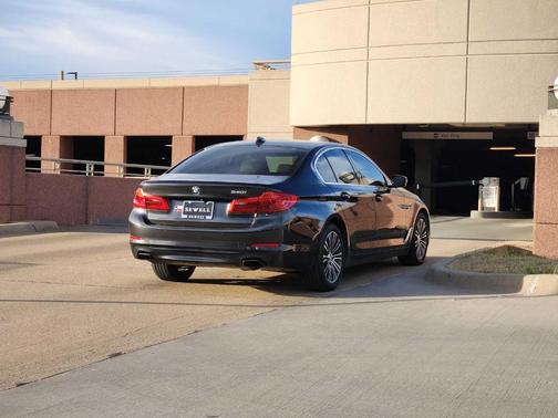 2019 BMW 540 i