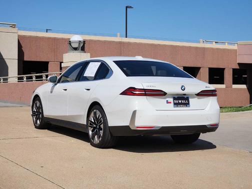 2024 BMW 530 i