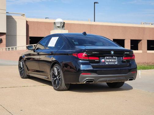 2022 BMW 540 i
