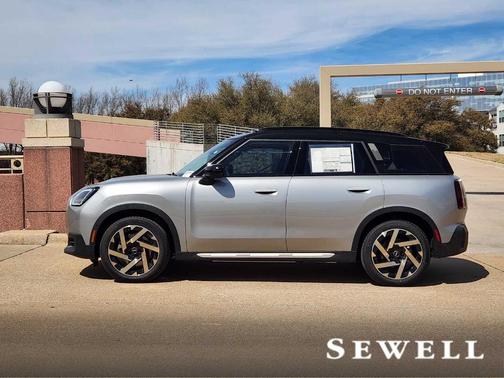 2025 MINI Countryman Base
