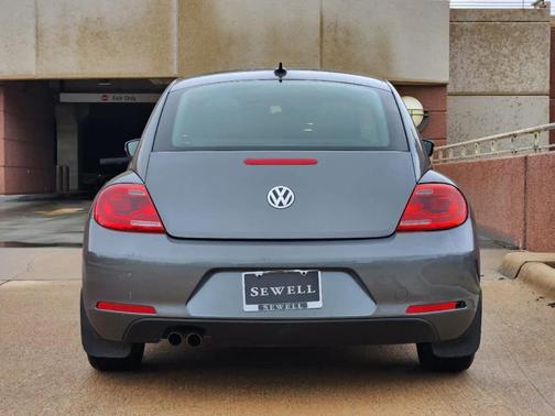 2015 Volkswagen Beetle 1.8T w/Sun