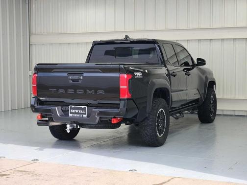 2025 Toyota Tacoma TRD Off Road