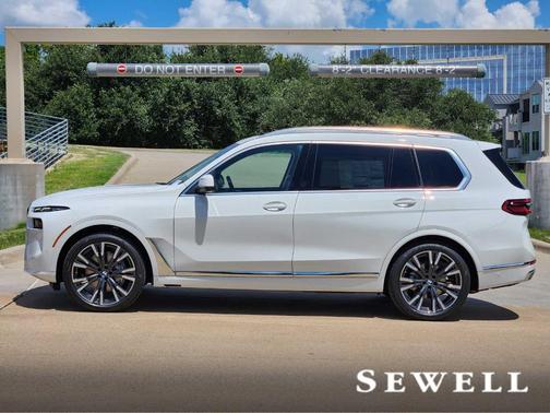 2026 BMW X7 xDrive40i