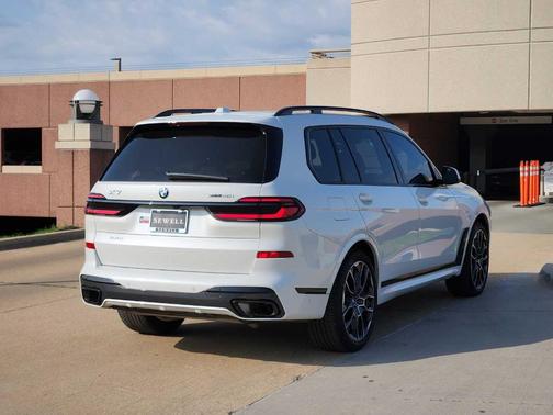 2024 BMW X7 xDrive40i