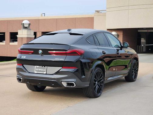 2025 BMW X6 xDrive40i