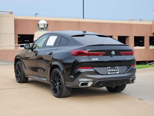 2025 BMW X6 xDrive40i