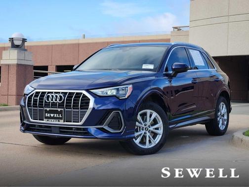 2022 Audi Q3 45 S line Premium