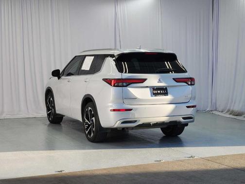 2024 Mitsubishi Outlander SEL
