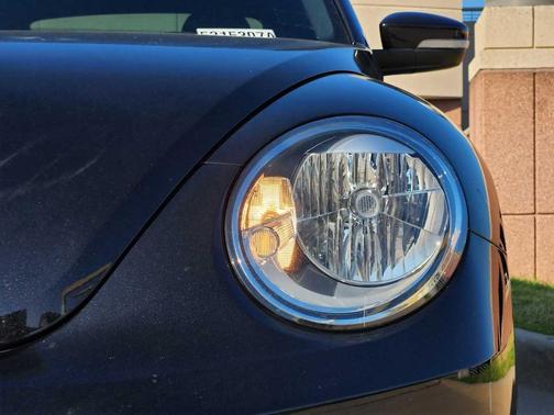 2019 Volkswagen Beetle 2.0T S