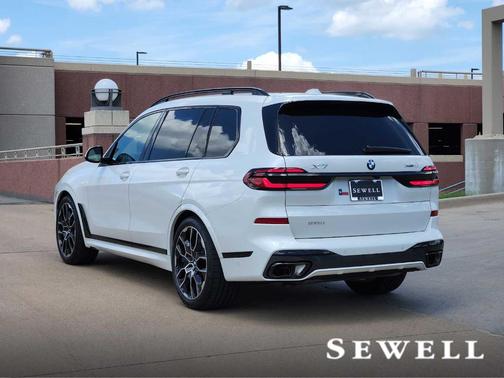 2026 BMW X7 xDrive40i