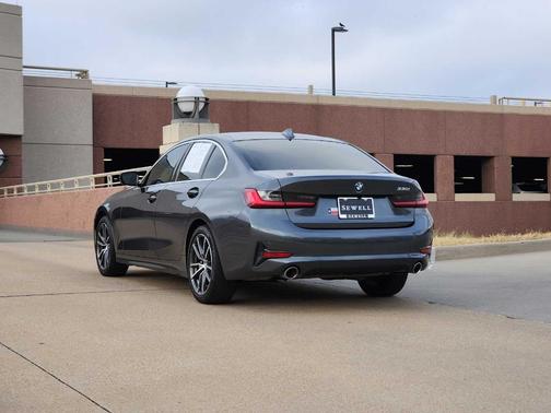 2021 BMW 330 i