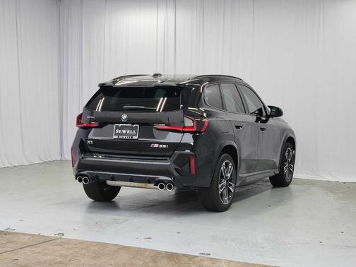 2025 BMW X1 M35i