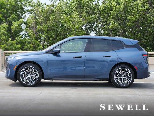 2026 BMW iX xDrive45
