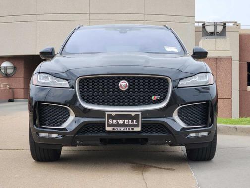 2018 Jaguar F-PACE S