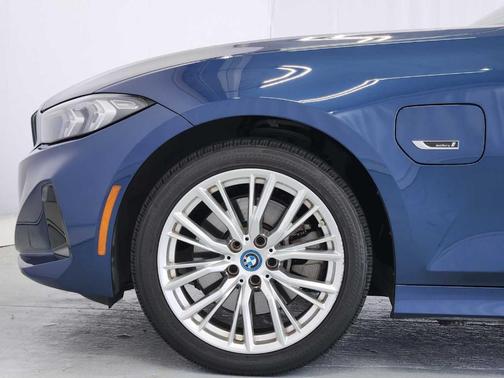 Phytonic Blue Metallic 2023 BMW 330e xDrive