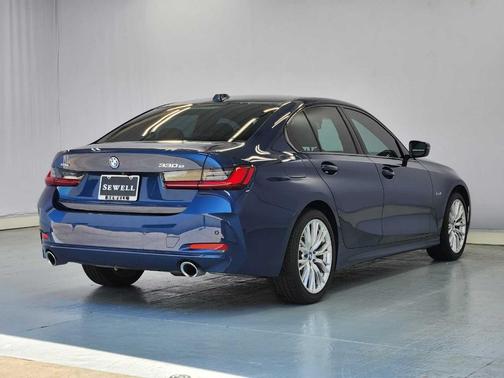Phytonic Blue Metallic 2023 BMW 330e xDrive