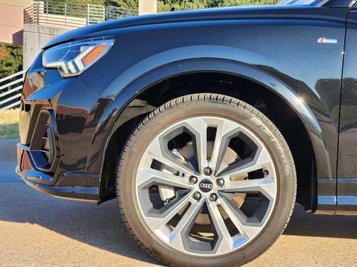 2022 Audi Q3 45 S line Premium Plus