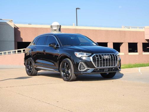 2023 Audi Q3 45 S line Premium