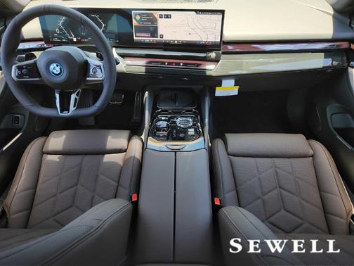 2026 BMW 550e xDrive