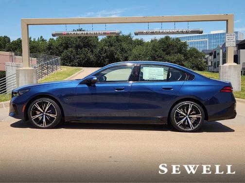 2026 BMW 550e xDrive