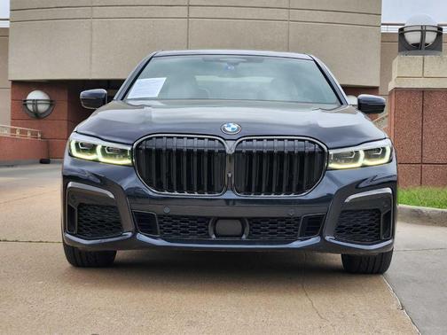 2022 BMW 750 i xDrive