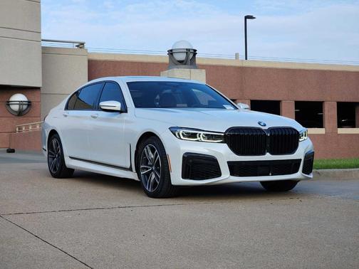 2022 BMW 750 i xDrive