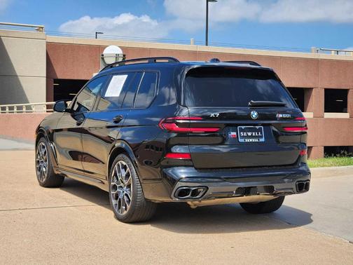 2024 BMW X7 M60i
