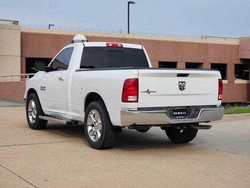 2016 RAM 1500 SLT
