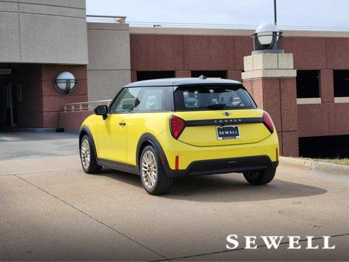 2025 MINI Hardtop Cooper