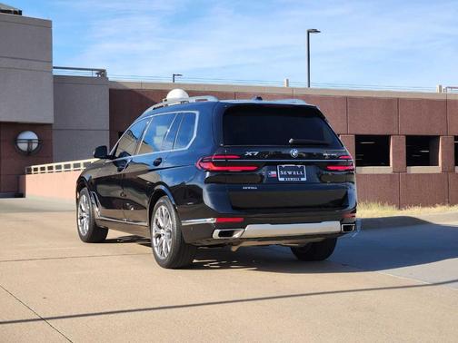 2024 BMW X7 xDrive40i