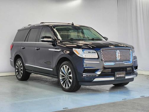 Signature Navy 2021 Lincoln Navigator Reserve