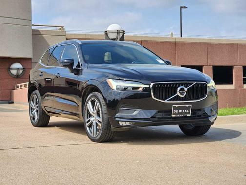 Onyx Black Metallic 2021 Volvo XC60 T5 Momentum