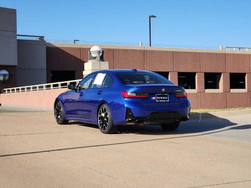 2025 BMW M340 i