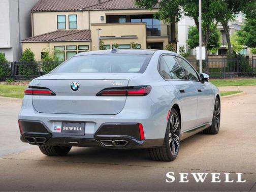 2025 BMW 760 760i xDrive