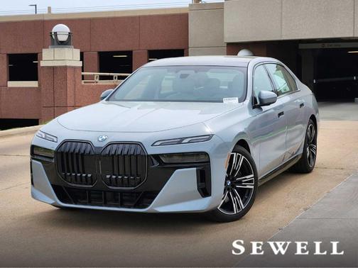 2025 BMW 760 760i xDrive