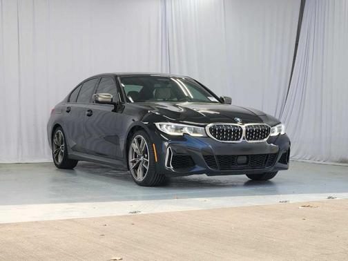Black Sapphire Metallic 2020 BMW M340 i