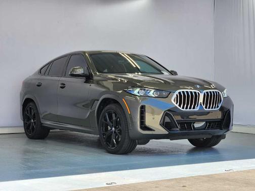 Manhattan Green Metallic 2024 BMW X6 xDrive40i