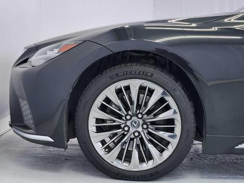 Graphite Black GF 2021 Lexus LS 500