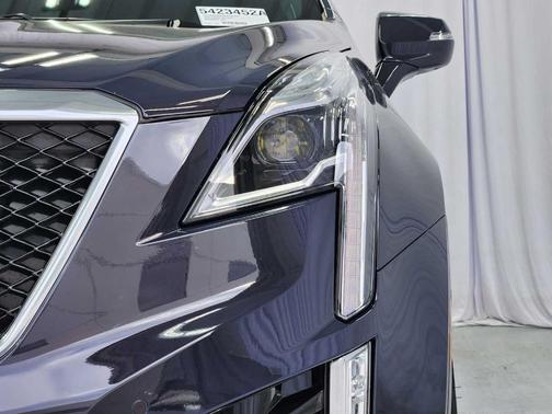 2025 Cadillac XT5 Sport