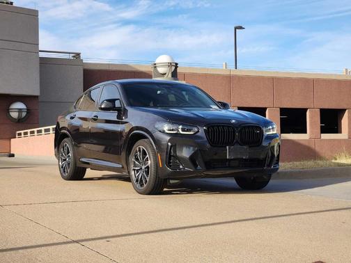 2023 BMW X4 M40i
