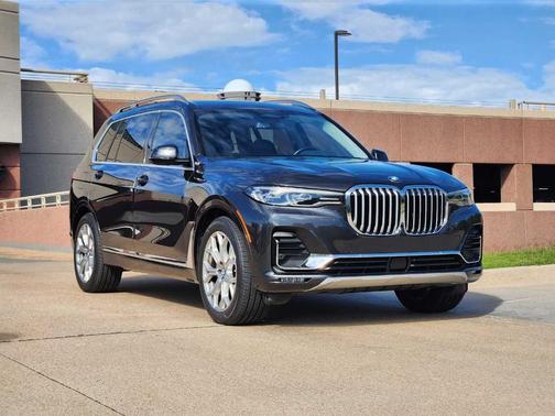 Dark Graphite Metallic 2022 BMW X7 xDrive40i