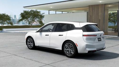 2026 BMW iX xDrive60