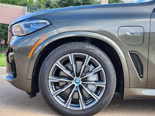 2023 BMW X5 PHEV xDrive45e