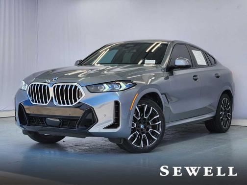 Gray Metallic 2024 BMW X6 xDrive40i