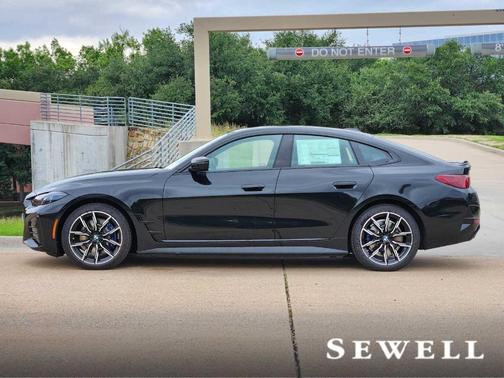 Black Sapphire Metallic 2026 BMW i4 Gran Coupe xDrive40