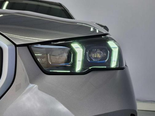 Gray Metallic 2025 BMW 530 i