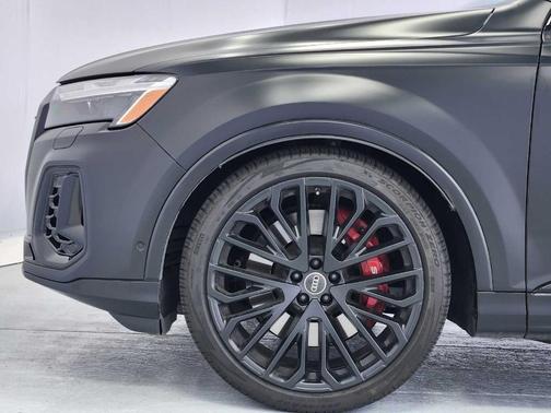 Mythos Black Metallic 2025 Audi SQ7 4.0T Premium Plus