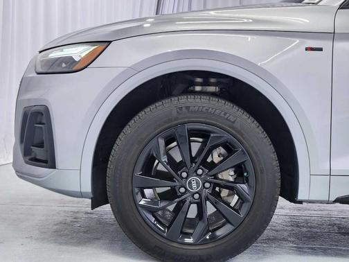 Florett Silver Metallic 2022 Audi Q5 45 S line Premium Plus